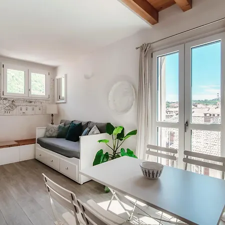 Casa Luna By Quokka 360 - Cathedral And View דירה קומו